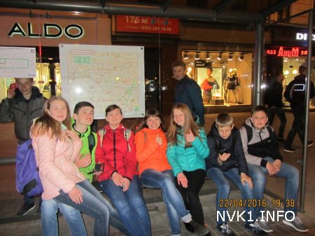 Чудові миттєвості подорожі учнів 9В класу до міста Києва